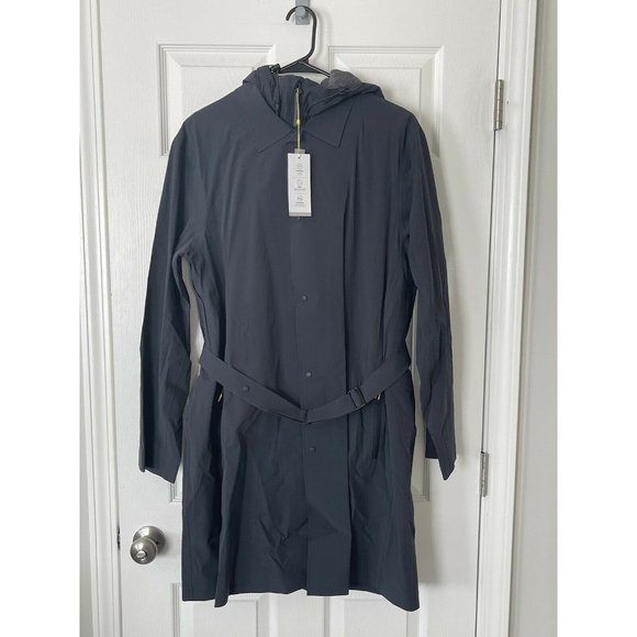 NWT Lacoste Motion 3-in-1 Raincoat With Detachable Vest - Picture 2 of 9